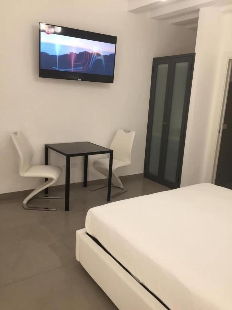 Paolino Exclusive Rooms image
