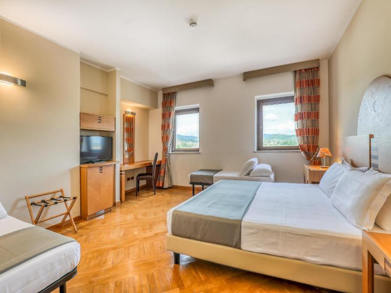 Hotel PentHouse image