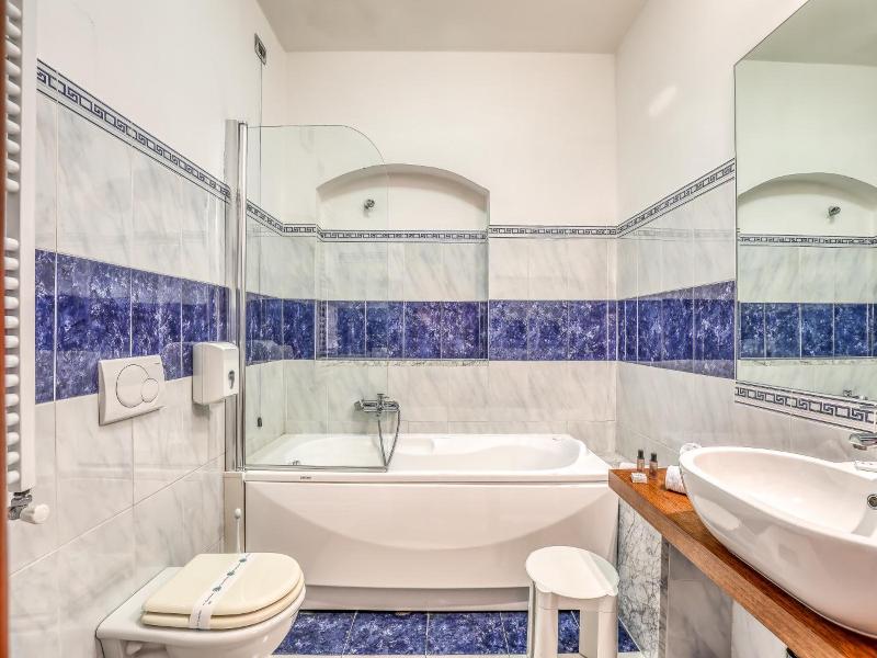 Hotel PentHouse image