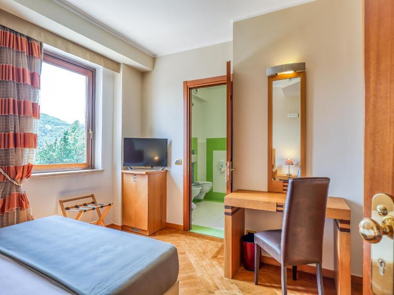 Hotel PentHouse image