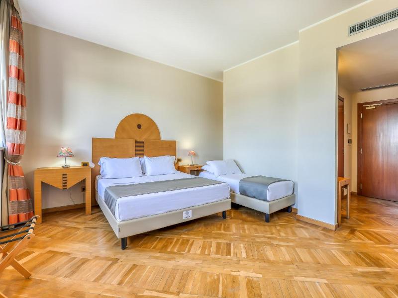Hotel PentHouse image