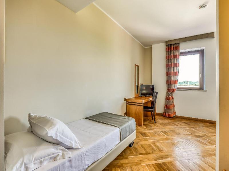 Hotel PentHouse image