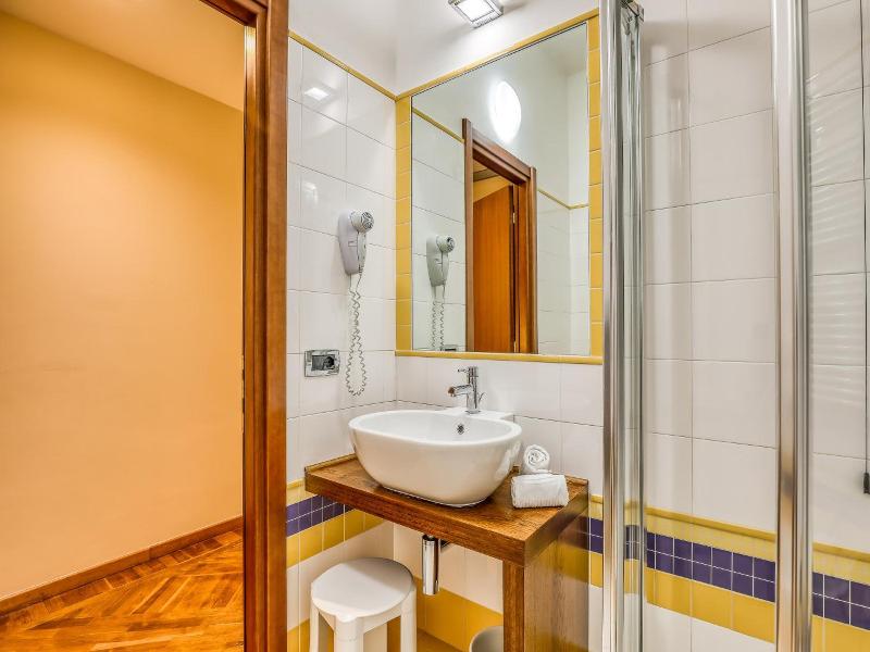 Hotel PentHouse image