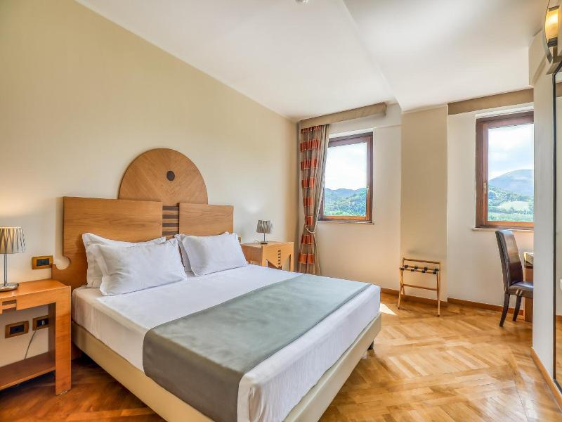 Hotel PentHouse image