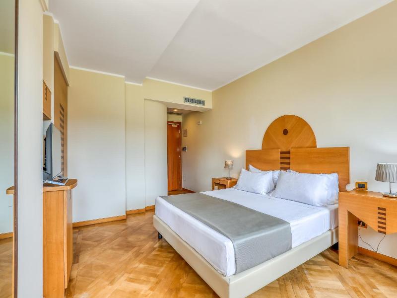 Hotel PentHouse image