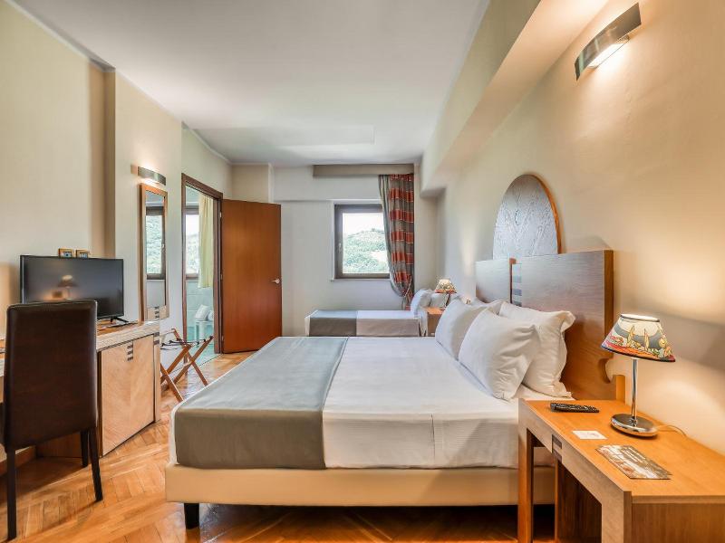 Hotel PentHouse image