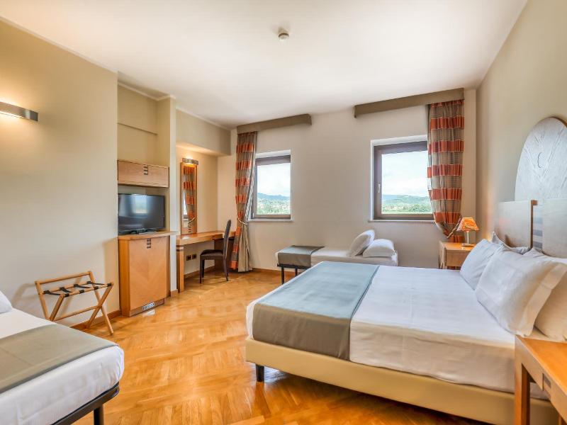 Hotel PentHouse image