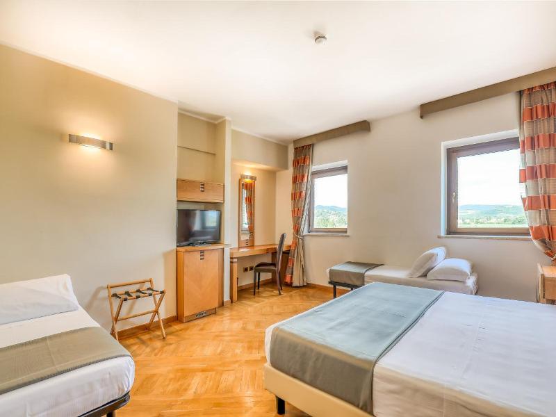Hotel PentHouse image