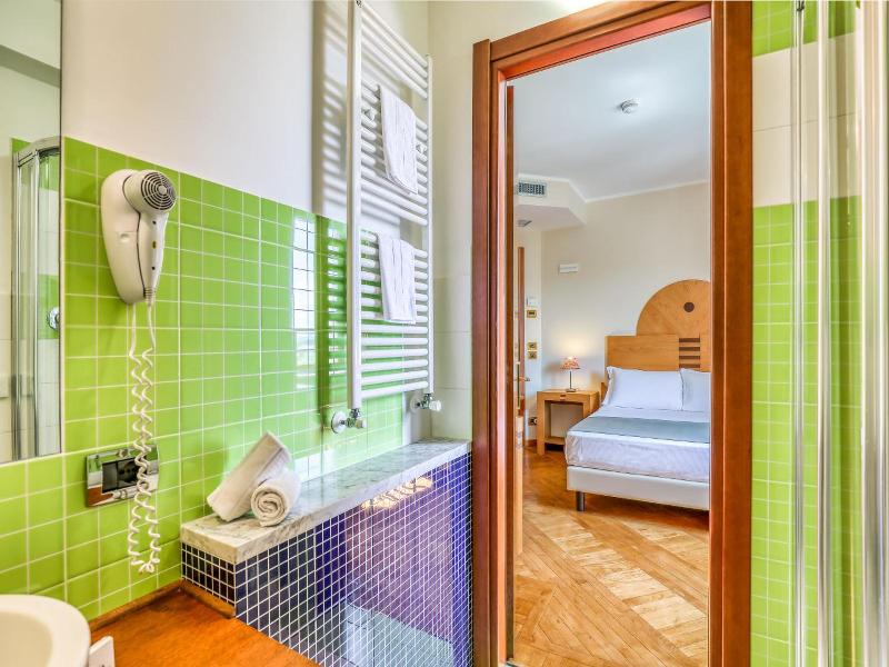Hotel PentHouse image