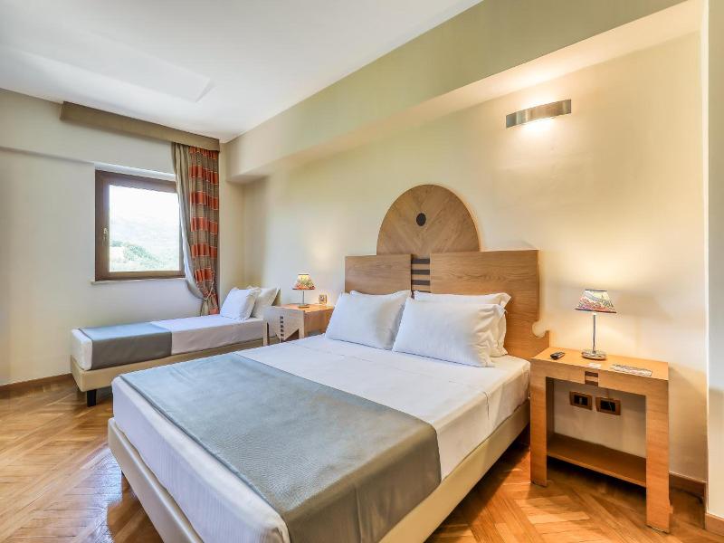Hotel PentHouse image