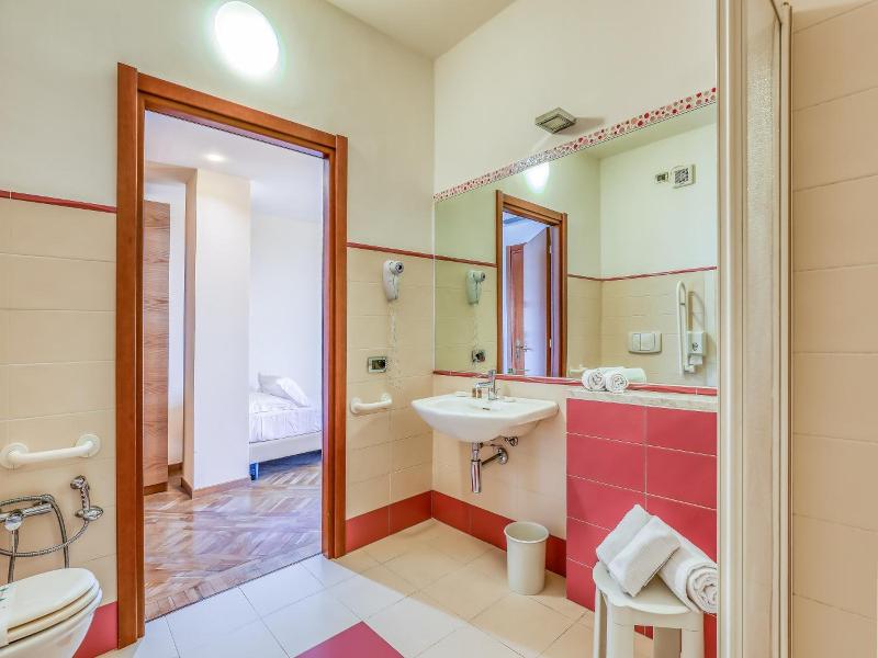 Hotel PentHouse image