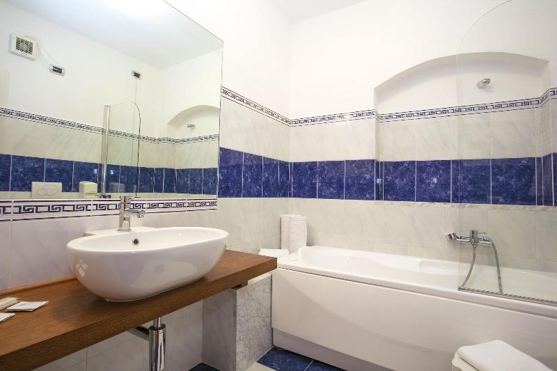 Hotel PentHouse image
