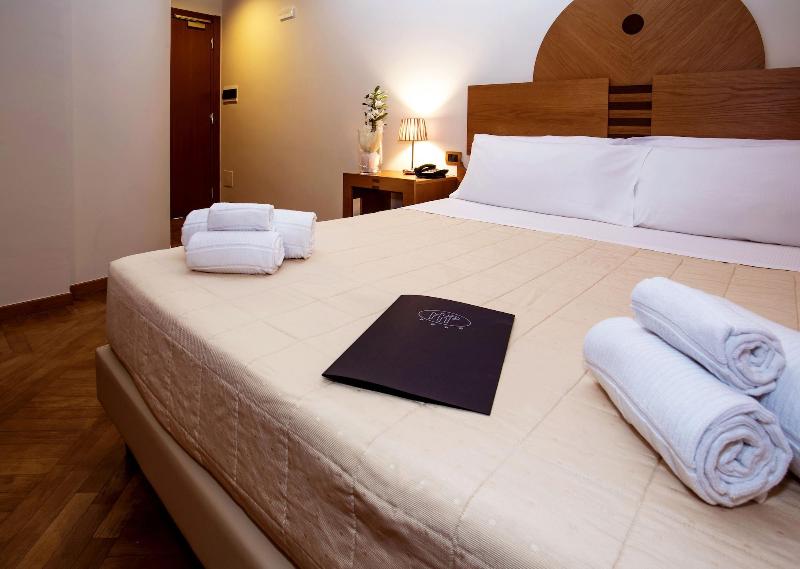 Hotel PentHouse image