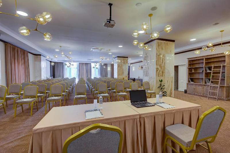 Garden Hotel & Spa image