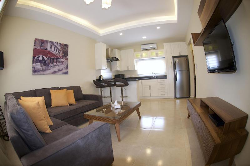 Pearl Hotel & Residence image