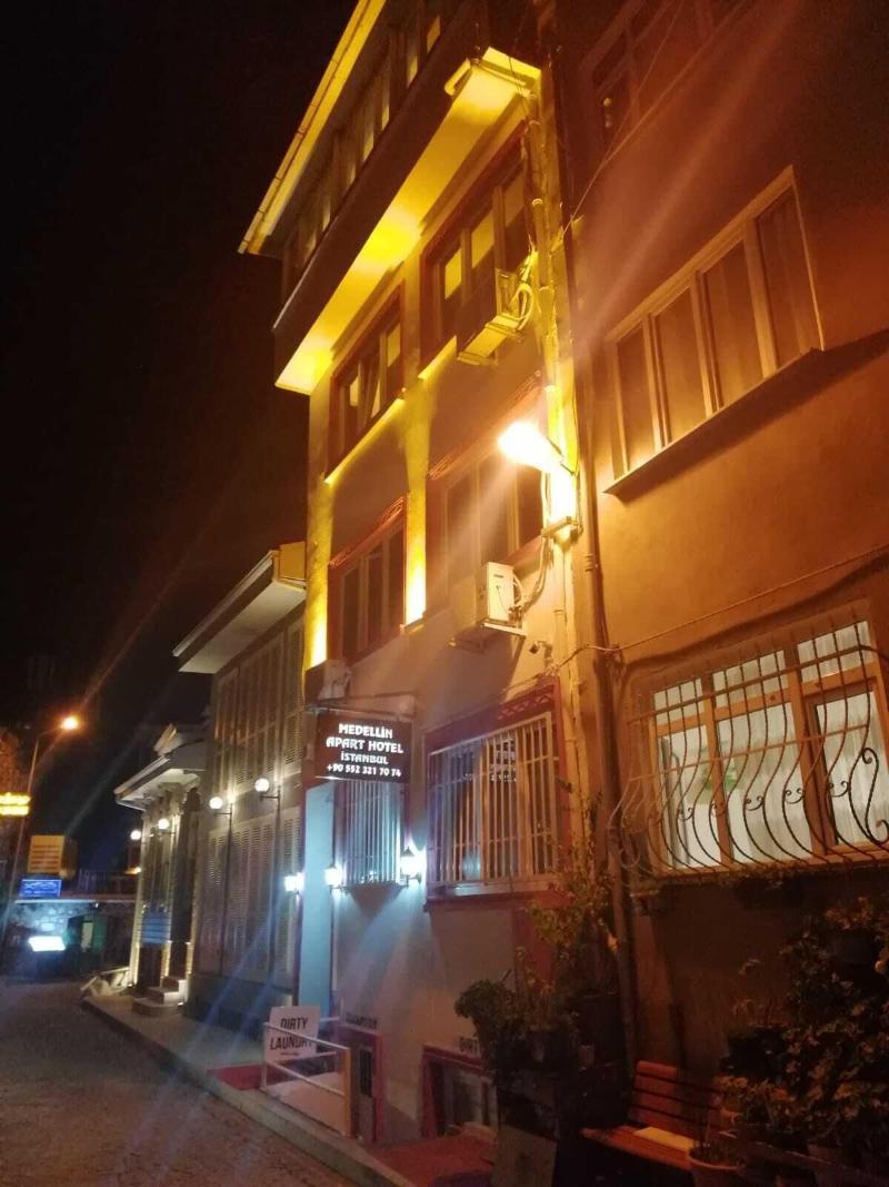 Medellin Apart Hotel Istanbul image