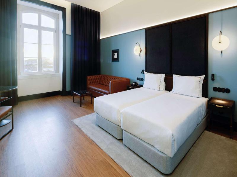 The Editory Riverside Santa Apolonia Hotel image