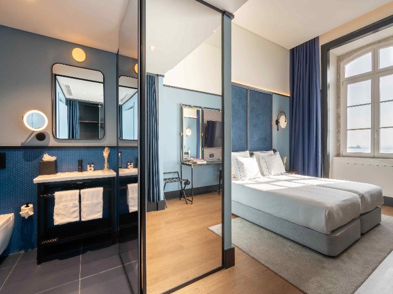 The Editory Riverside Santa Apolonia Hotel image