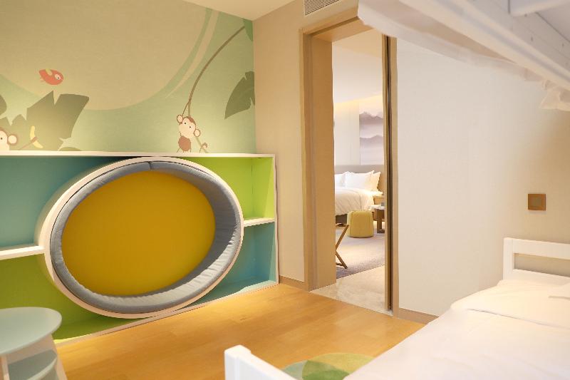 Holiday Inn Xining Datong image