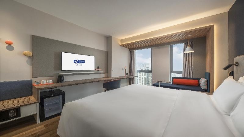 Holiday Inn Express Meishan Dongpo image