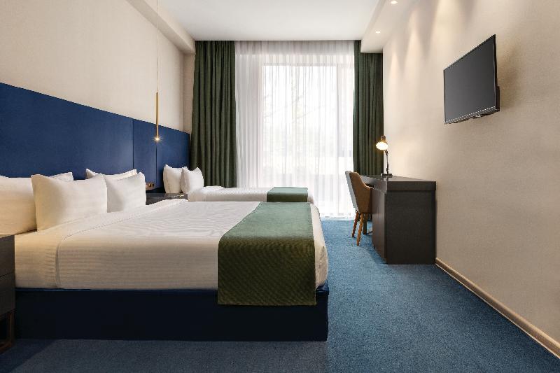 Ramada by Wyndham Tbilisi Old City image