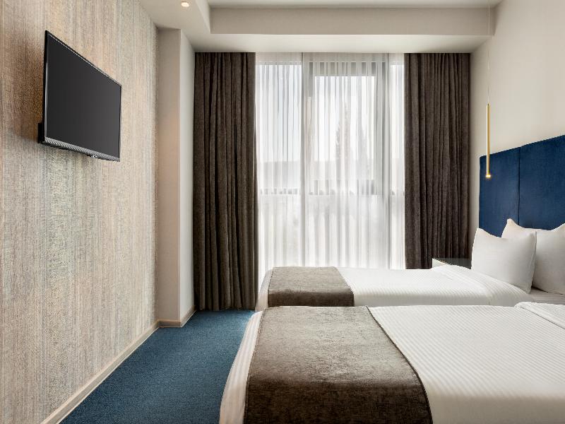 Ramada by Wyndham Tbilisi Old City image