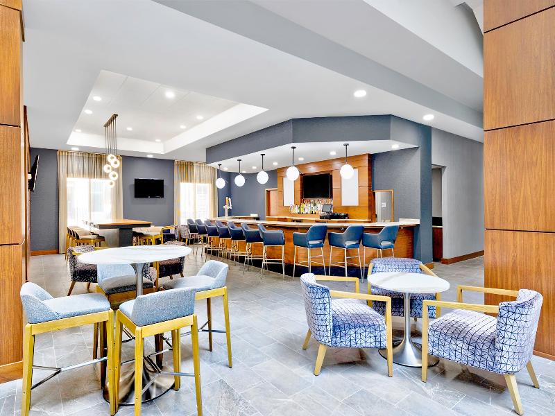 Doubletree By Hilton Davenport image