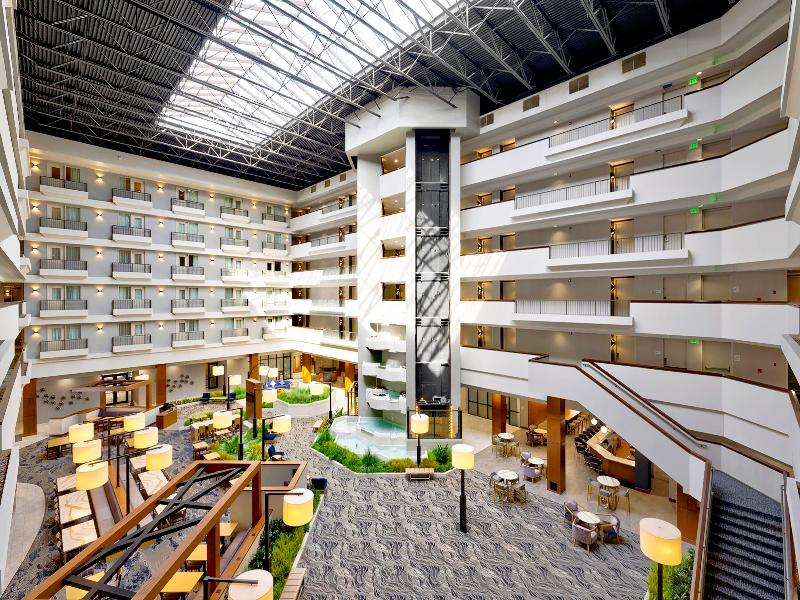 Doubletree By Hilton Davenport image