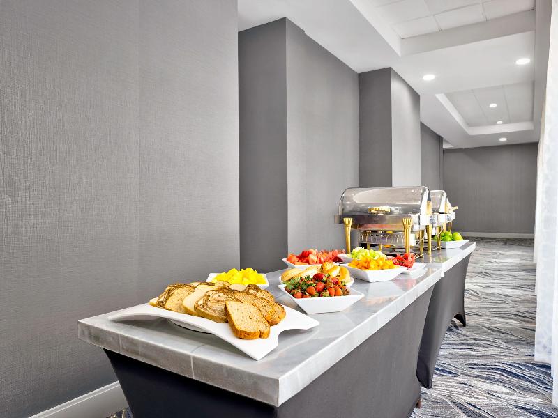 Doubletree By Hilton Davenport image
