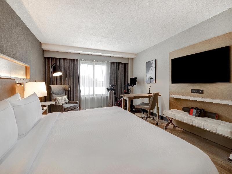 Doubletree By Hilton Davenport image