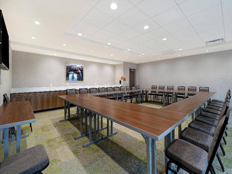Home2 Suites By Hilton Redding