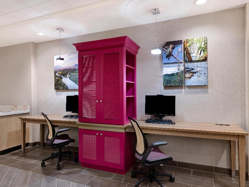 Home2 Suites By Hilton Redding