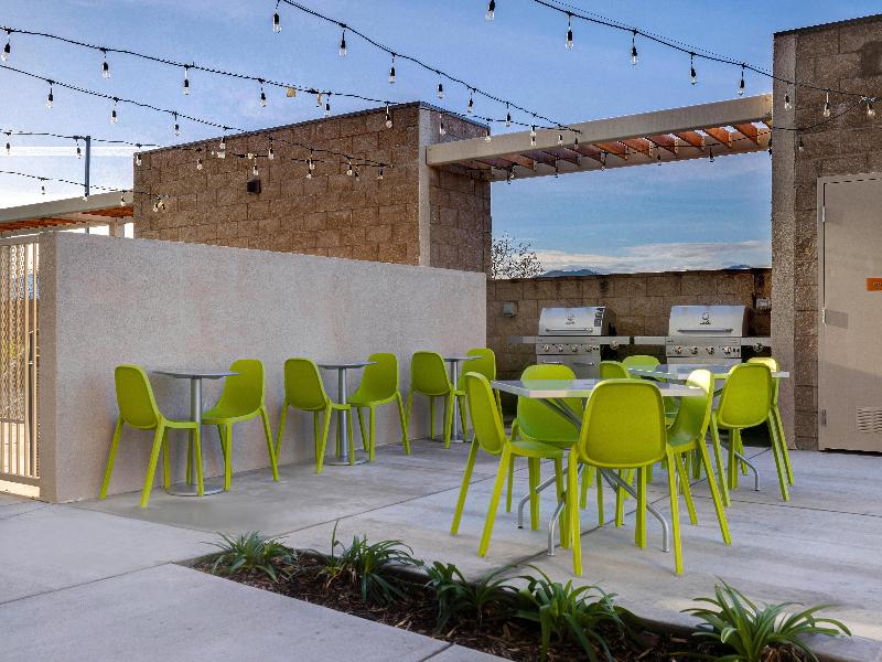 Home2 Suites By Hilton Redding