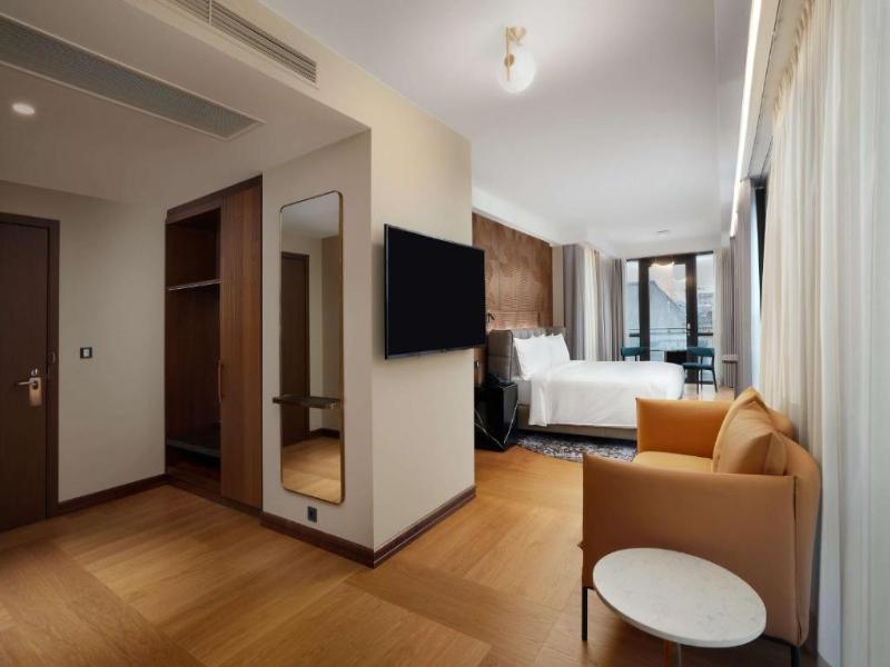 Iceland Parliament Hotel, Curio Collection By Hilt image