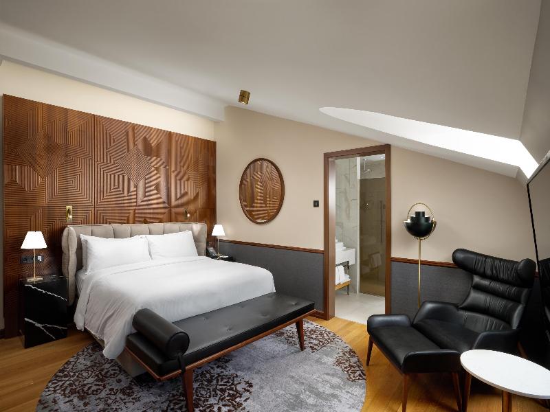 Iceland Parliament Hotel, Curio Collection By Hilt image