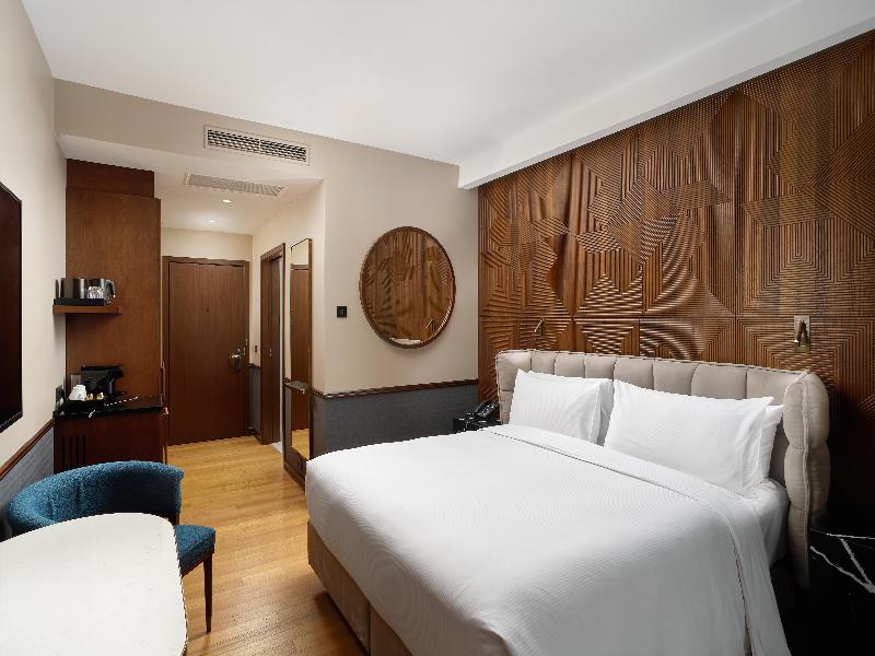 Iceland Parliament Hotel, Curio Collection By Hilt image