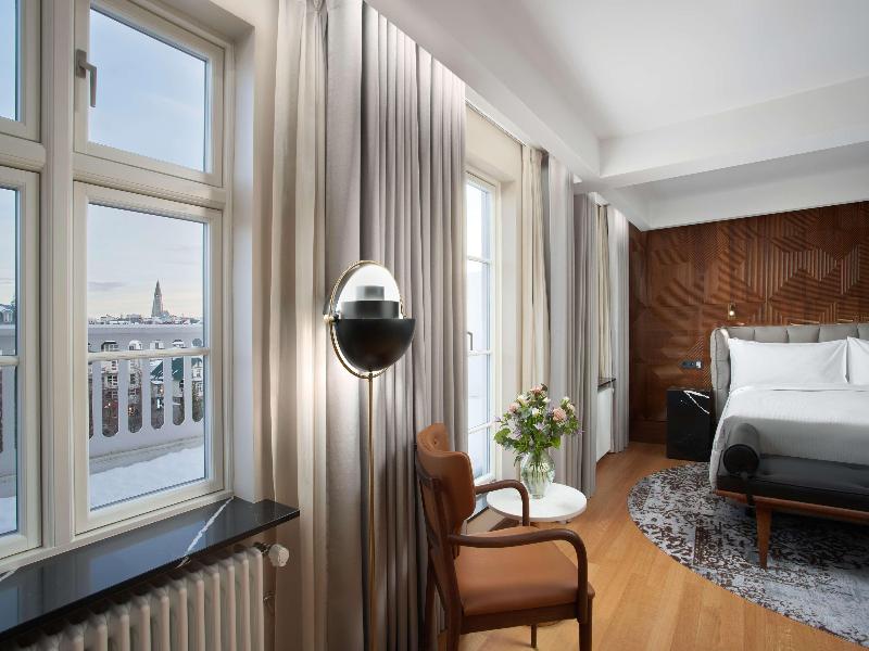 Iceland Parliament Hotel, Curio Collection By Hilt image