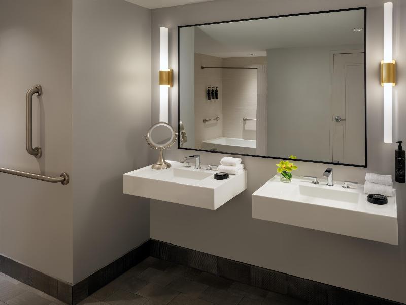 The Starling Atlanta Midtown, Curio Collection image