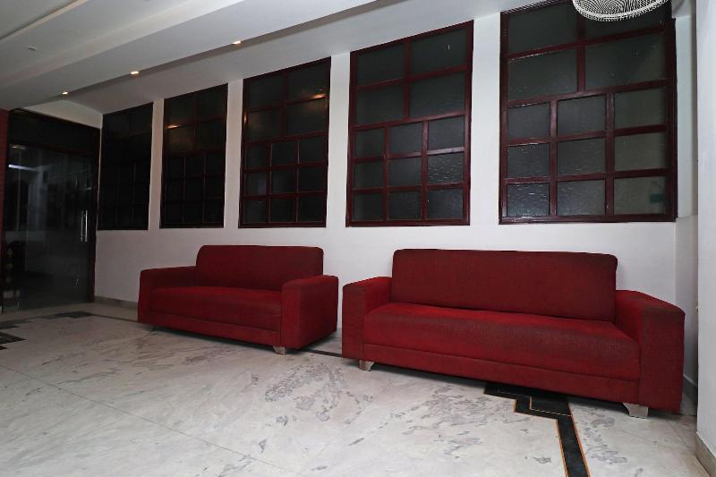 28240 Hotel D' Seasons image