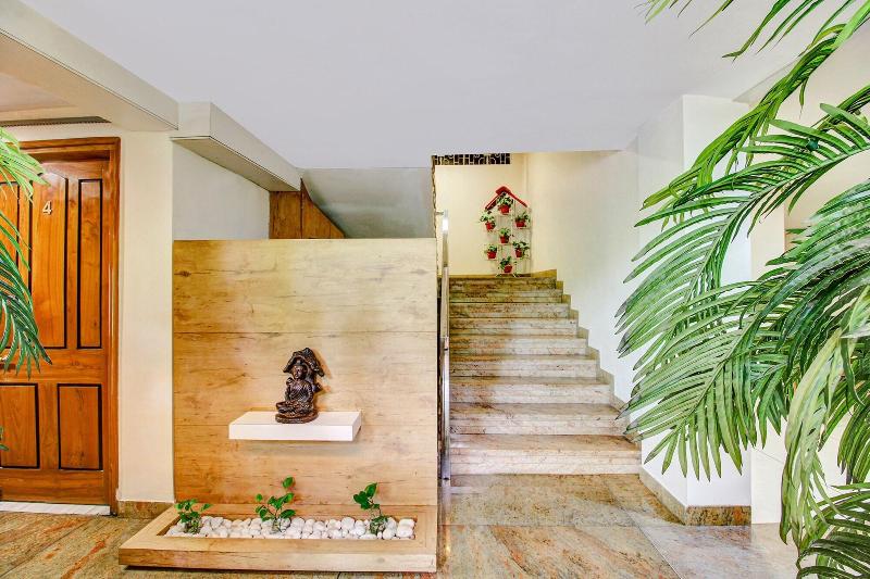 Capital O 47403 Hotel Manjeet image