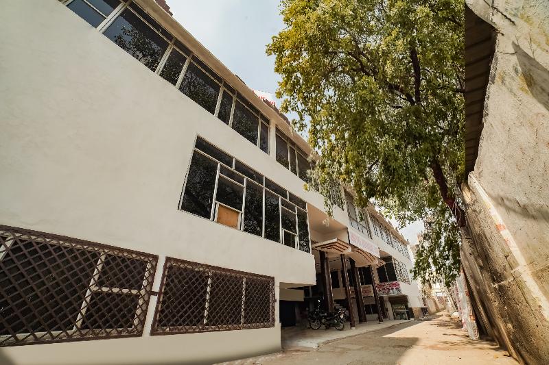 OYO 69147 Hotel Konark Inn 2
