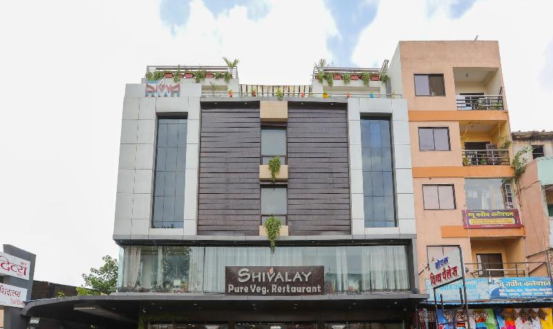 OYO Flagship 3892 Hotel Divya Palace