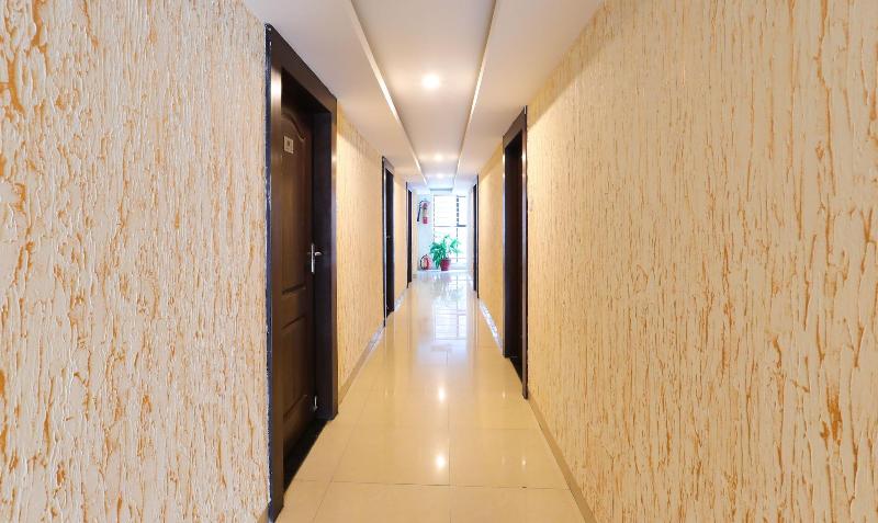 OYO Flagship 3892 Hotel Divya Palace
