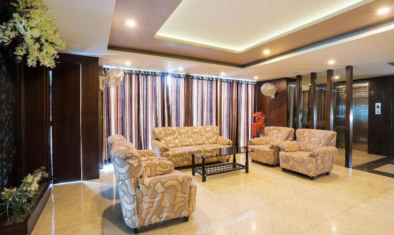 OYO Flagship 3892 Hotel Divya Palace