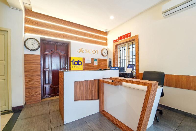 OYO 40141 Ascot Hotel image