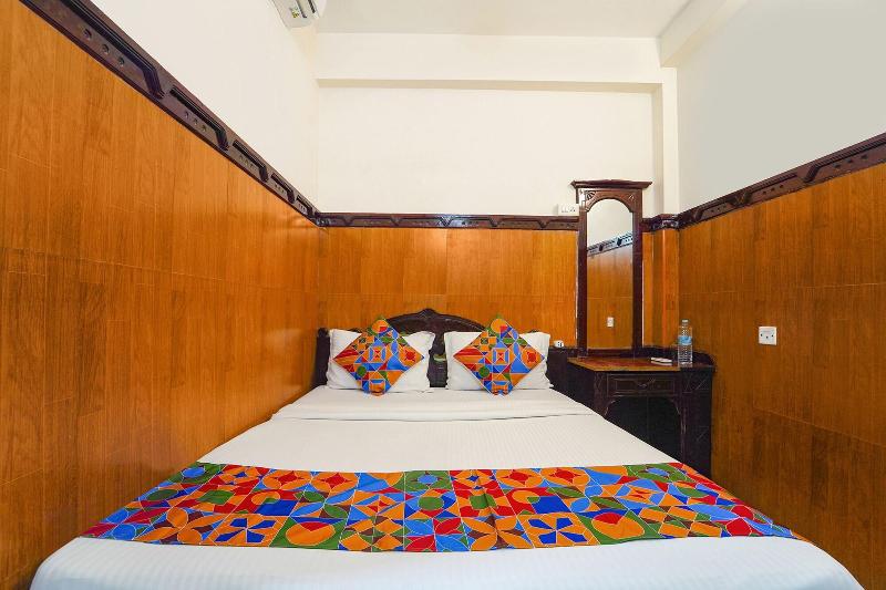 OYO 40141 Ascot Hotel image