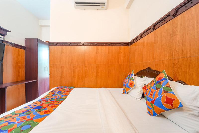 OYO 40141 Ascot Hotel image