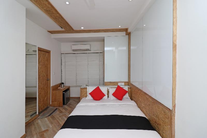 Capital O 7743 Hotel Hiland International image
