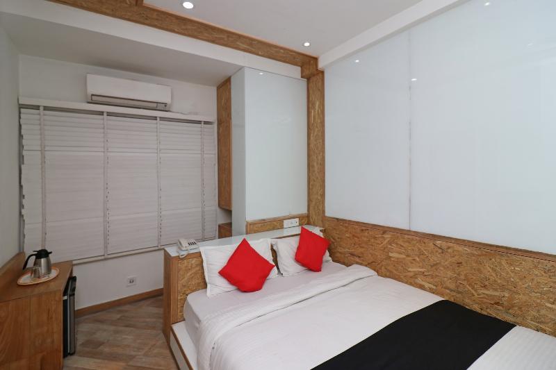 Capital O 7743 Hotel Hiland International image