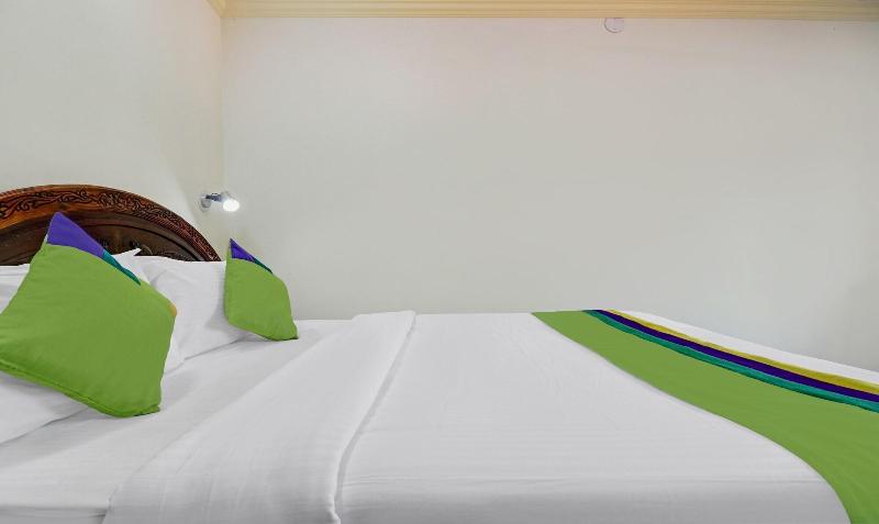 OYO 6031 The Waters Edge Beach Resort image